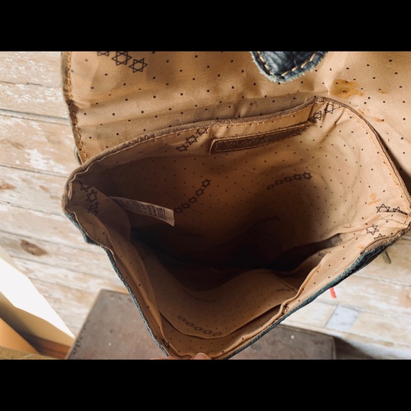 VAAN & CO. Upcycled Leather Crossover - Picture 7 of 7